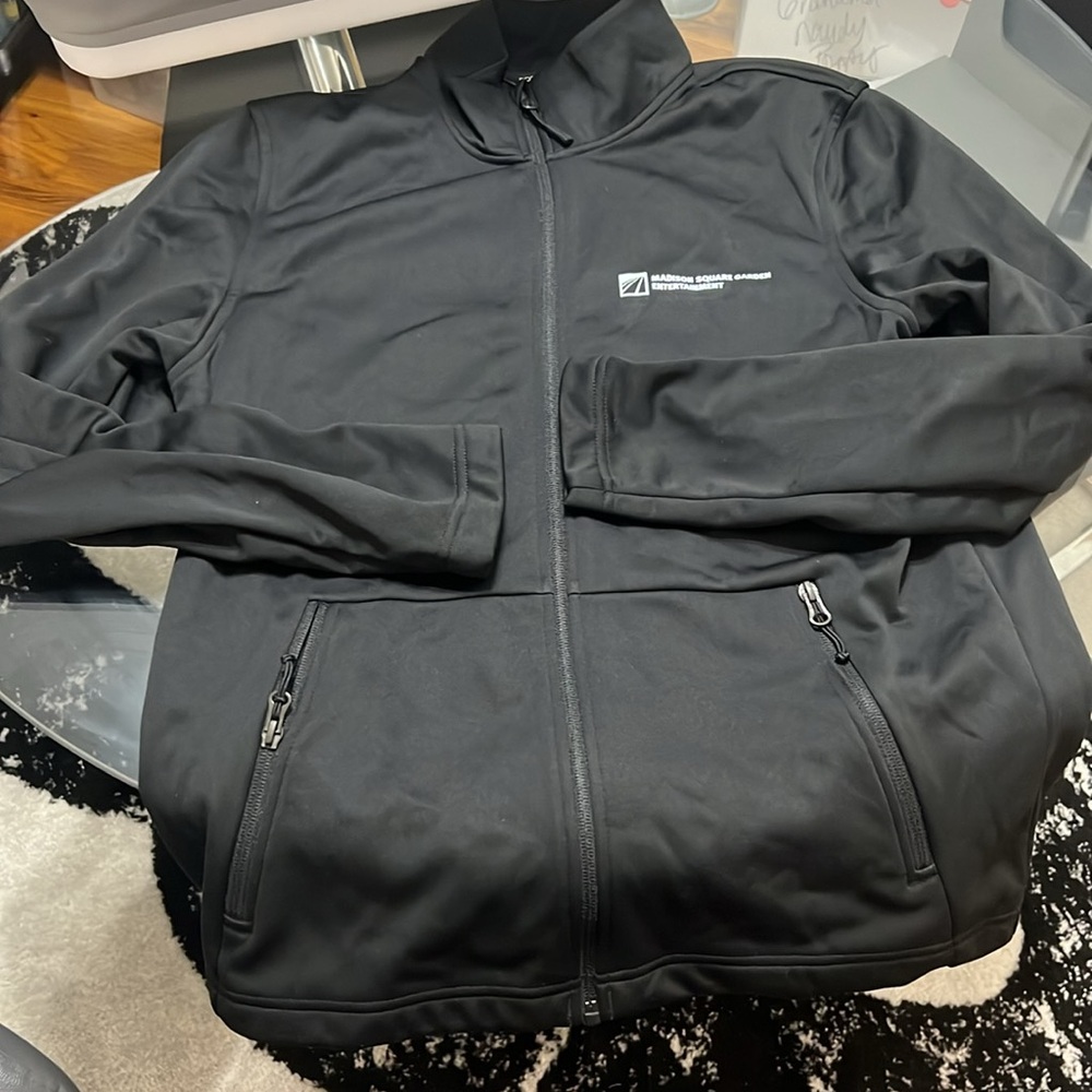 Black zip up hoodless, warm Madison Square garden entertainment jacket - Picture 2 of 2